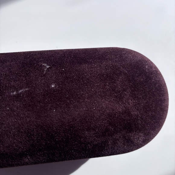 Tom Ford Velvet Sunglasses Case in Dark Brown with Gold Logo - Picture 6 of 10